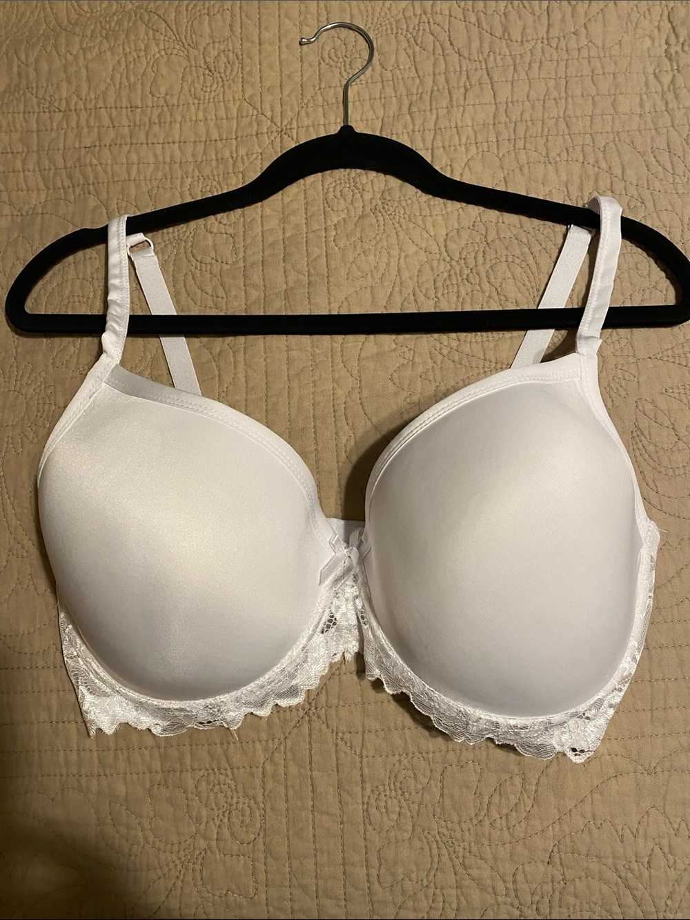 Rene Rofe White Lace Trim Molded T-Shirt Bra